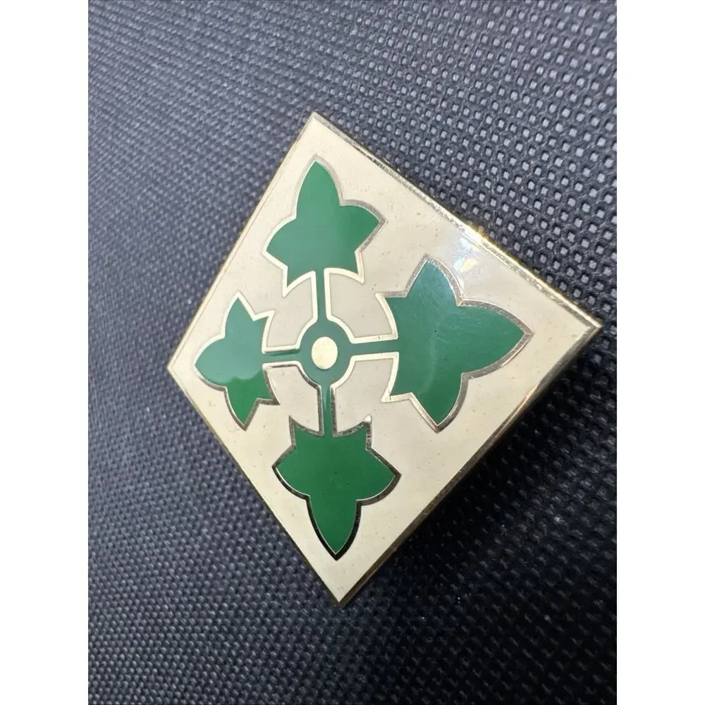 US Army 4th Infantry Division Pin 